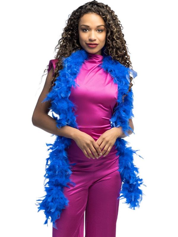 Blauwe boa met veren