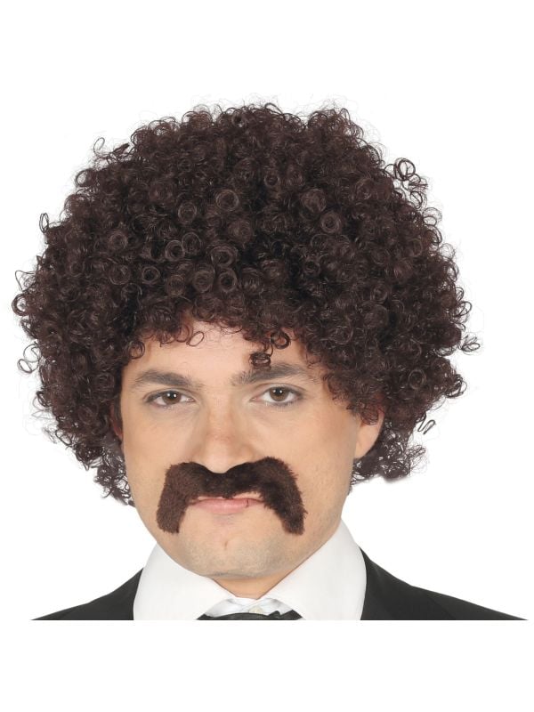 Bruine korte afro pruik met snor