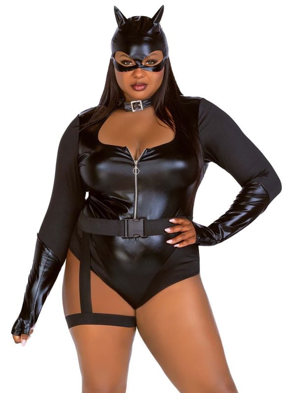Catwoman Fierce Feline plussize main product photo