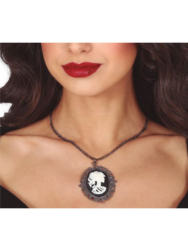 Victoriaanse vampier ketting met medallion