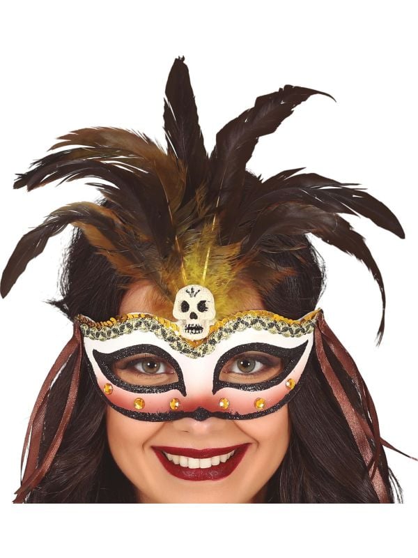 Voodoo masker met schedel en veer main product photo