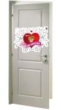 Deurbord Love is to be married