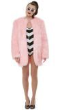 Luxe barbie outfit met fluffy jas