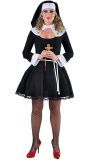 Nonnenjurkje met hoofddoek