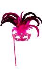 Roze venetiaans masker op stok