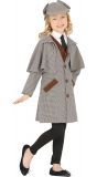 Sherlock Holmes detective outfit kind