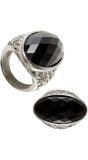 Zwarte gothic ring met edelsteen