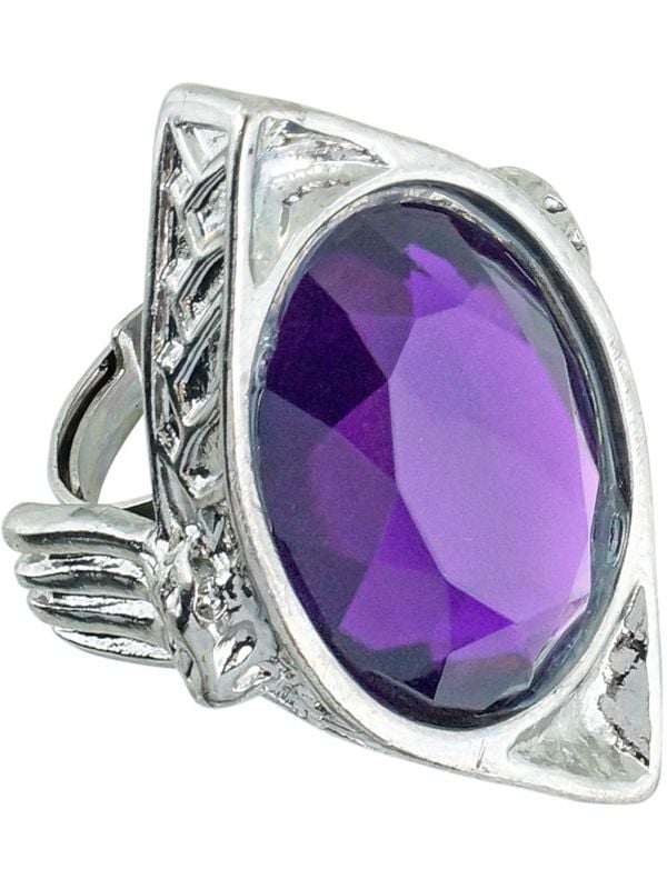Gothic ring met paarse steen
