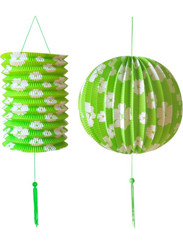 Groene papieren bal en lampion