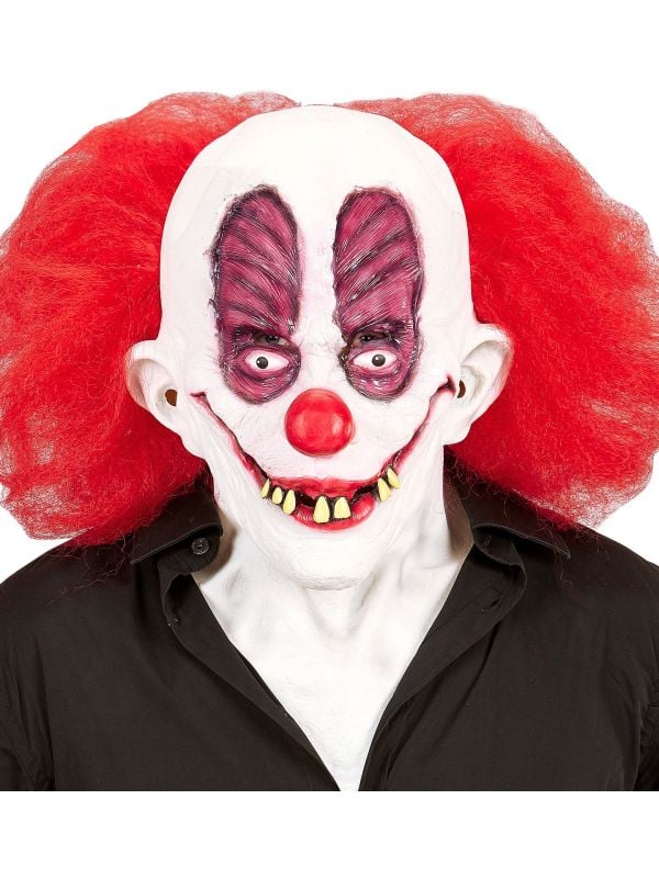 Killer clown masker met haar