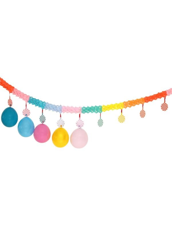 Papierslinger met pastel onder hangers