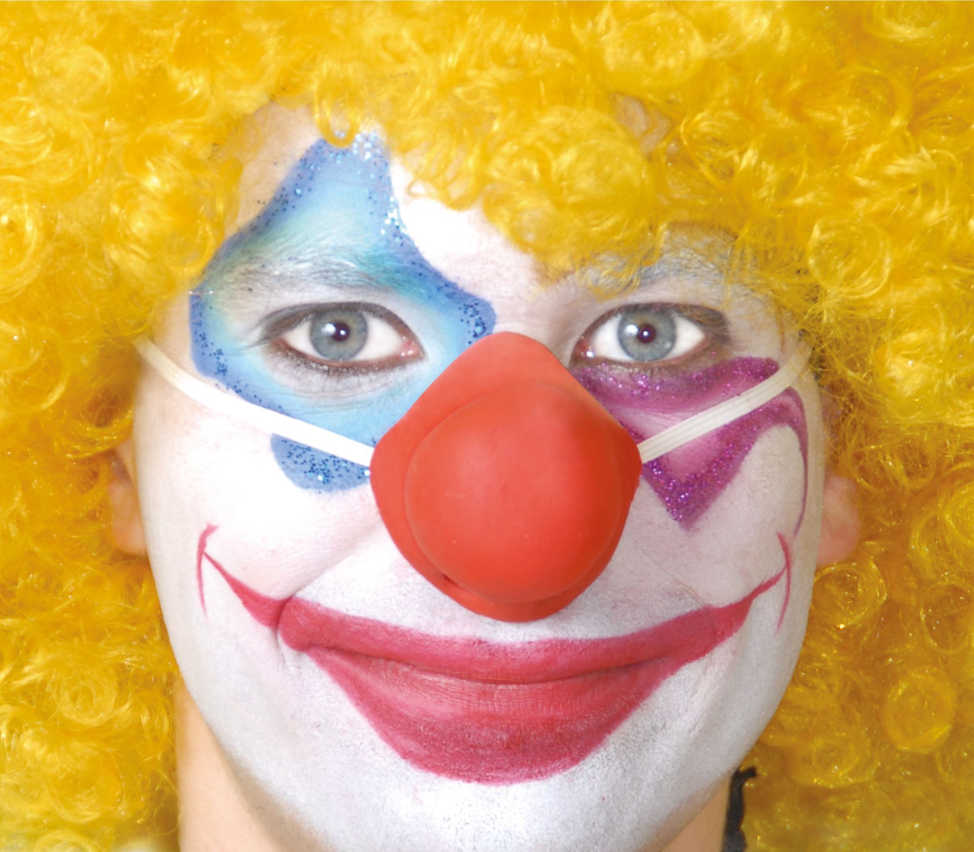 Clownsneus met elastiek