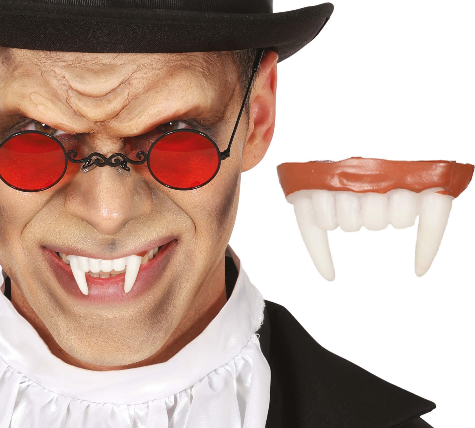 Gebitje met scherpe vampier tanden halloween