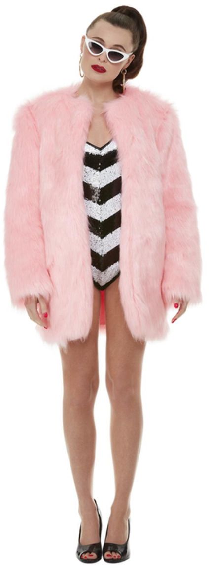 Luxe barbie outfit met fluffy jas