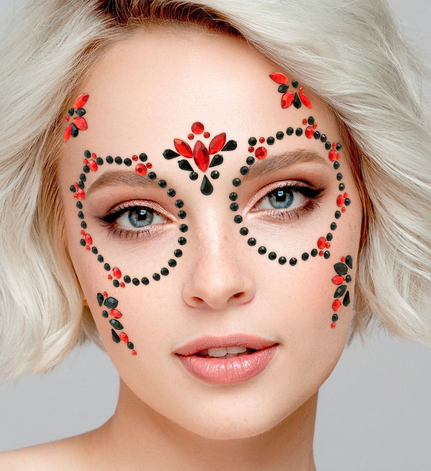 Rood Zwarte Face Jewels