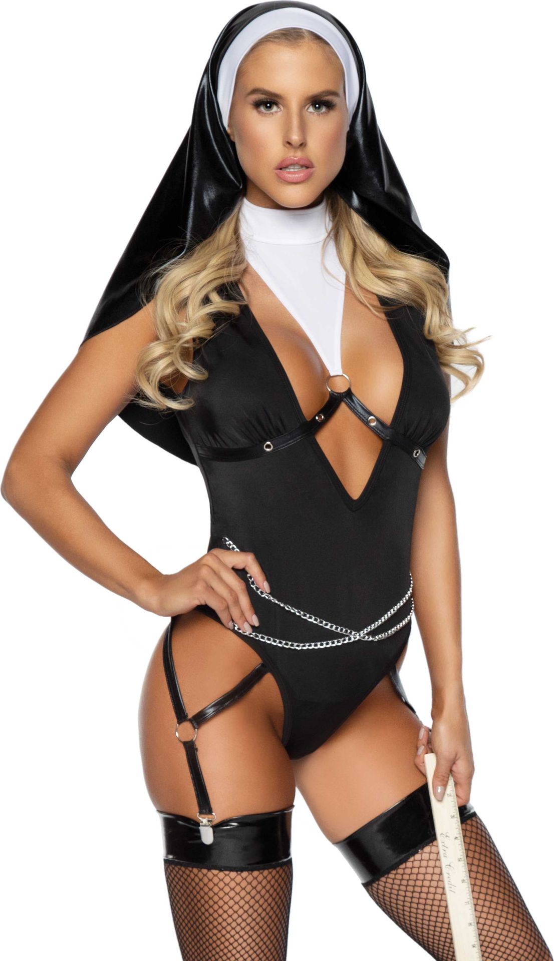 Sexy non outfit onthullend